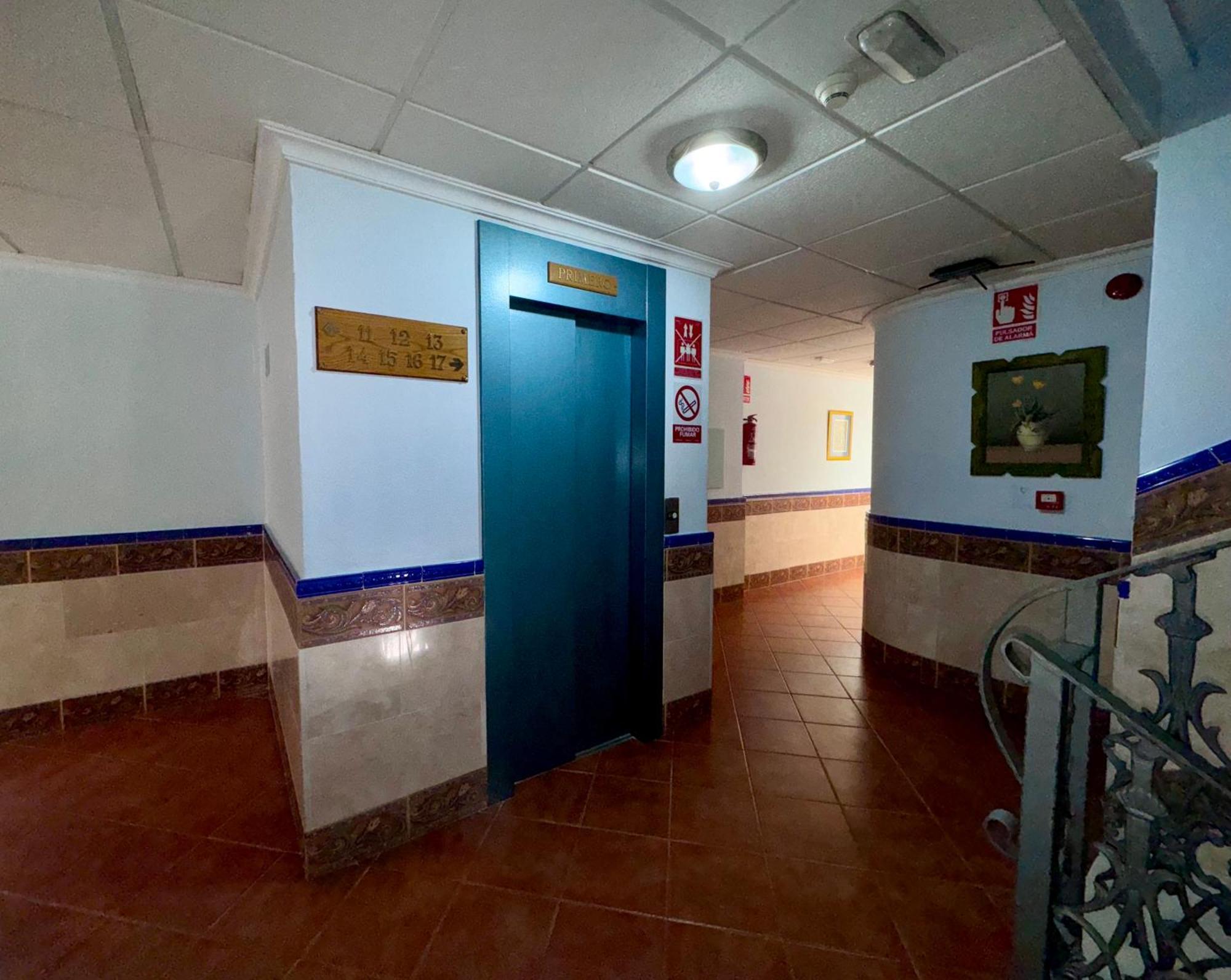 Apartamentos Nina De Oro Torremolinos Esterno foto