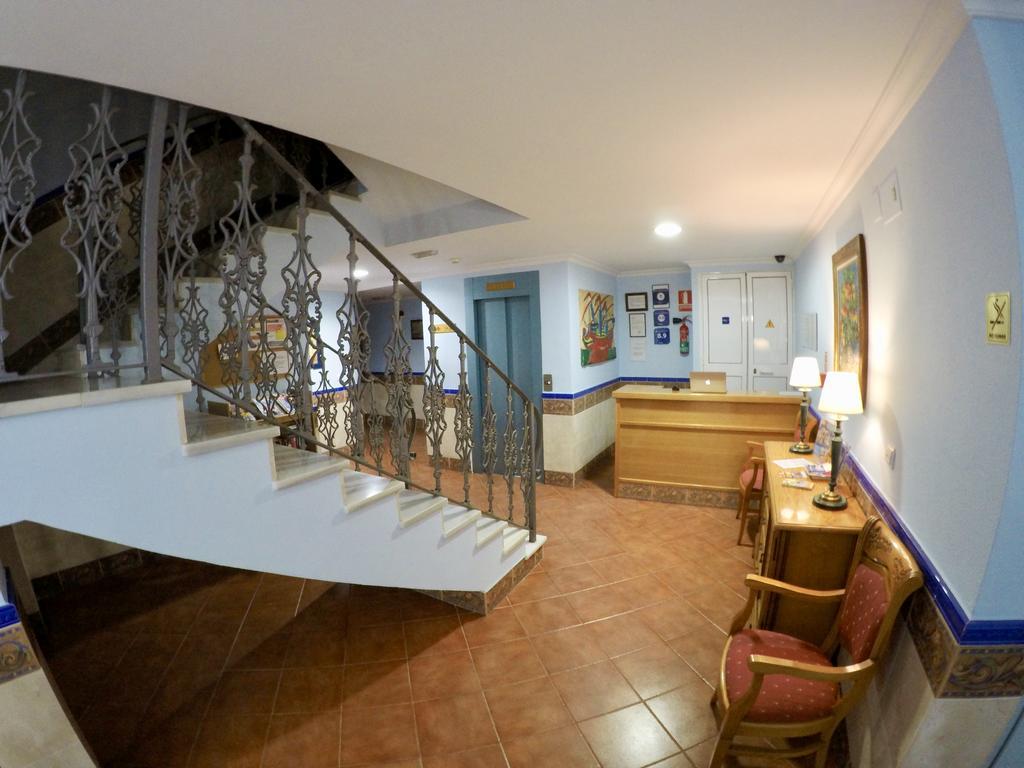 Apartamentos Nina De Oro Torremolinos Esterno foto