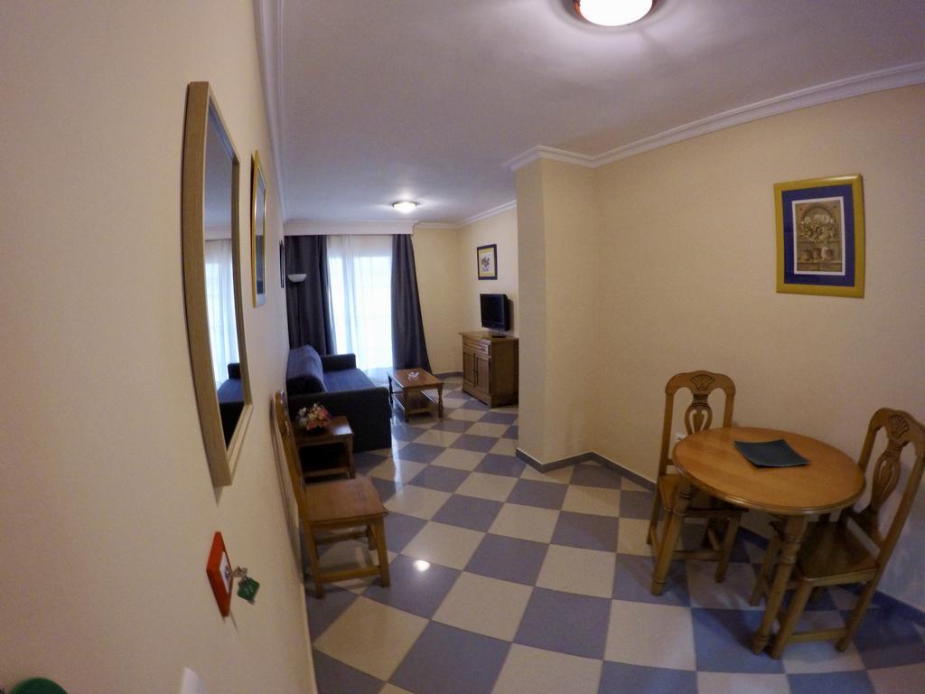 Apartamentos Nina De Oro Torremolinos Esterno foto